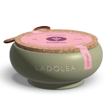 Mediterranean Oregano in Handmade Ceramic Bowl. 5g of Mediterranean oregano in artisan ceramic bowl.